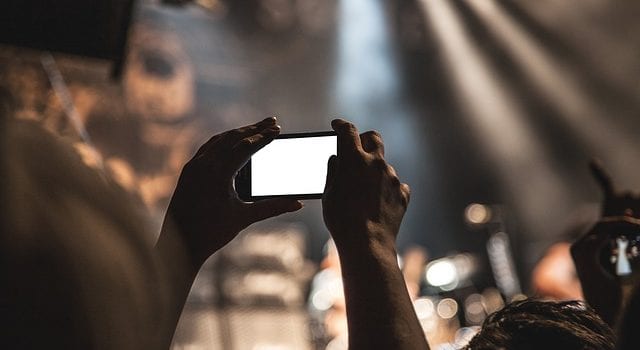 Raise Your Phones Up! Raise Your Phones Up!